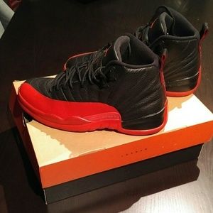 Nike Air Jordan 12 retro flu game sneaker